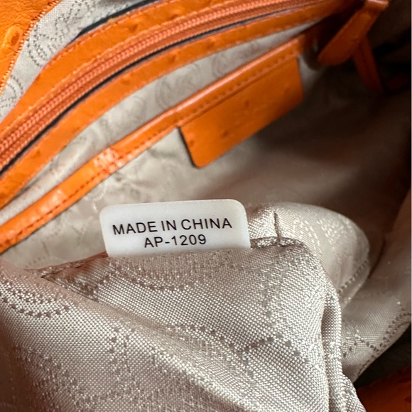 Michael Kors purse - Picture 5 of 5